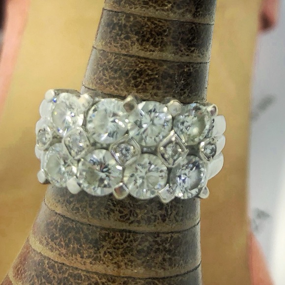 Diamond Ring - Picture 3 of 8